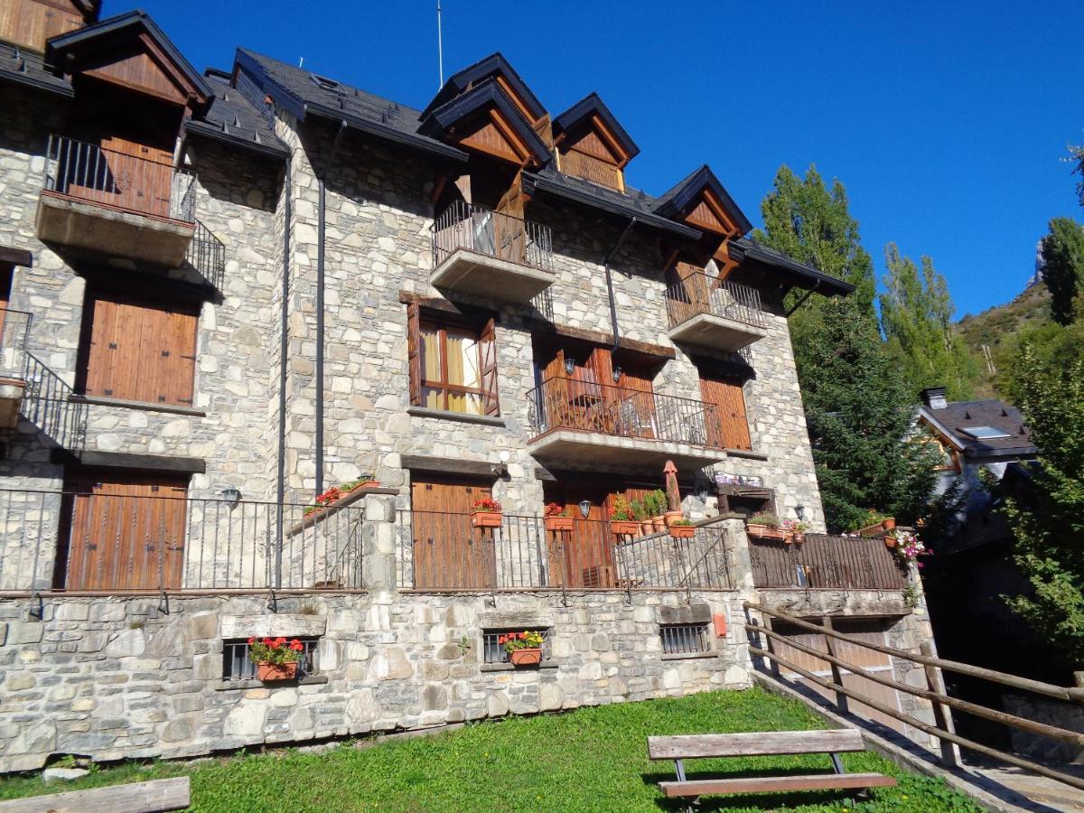 Apartamento Apartamento familiar con vistas La Portiecha Sallent de Gállego Exterior foto